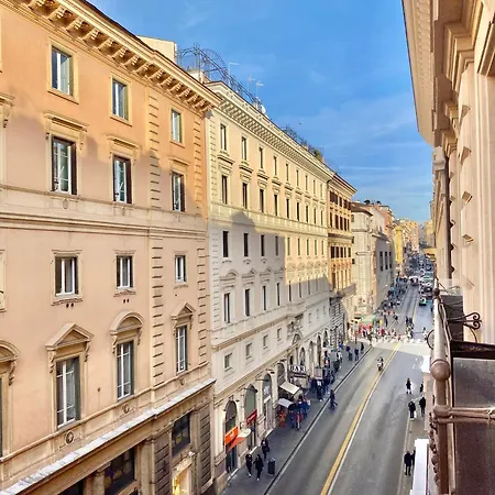 Arcasuite Tritone Luxury Apartment