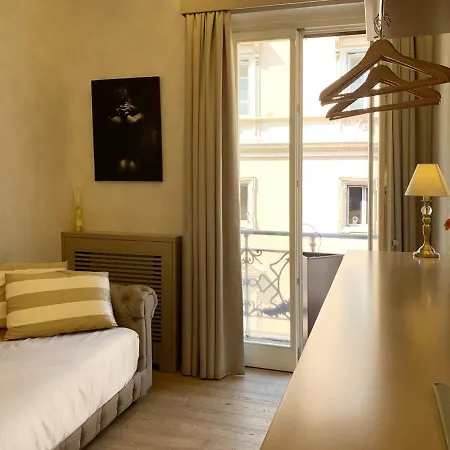 Arcasuite Tritone Luxury * Rome