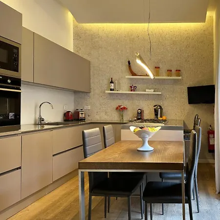 Arcasuite Tritone Luxury Apartment