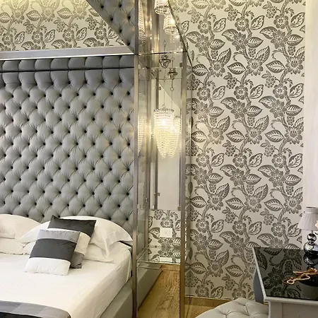 Arcasuite Tritone Luxury Rome