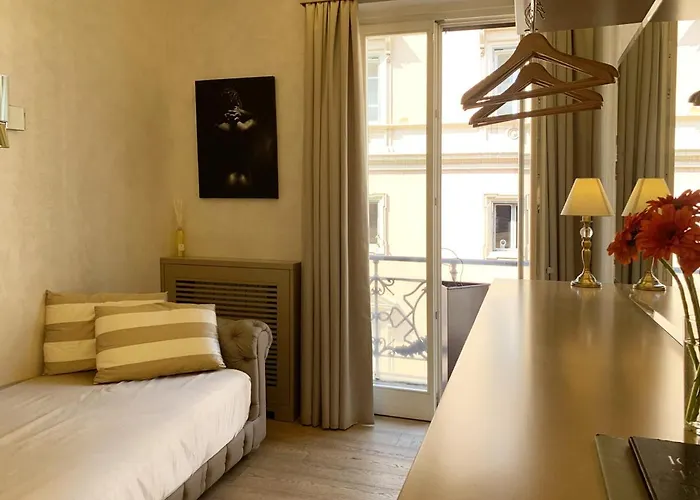 Arcasuite Tritone Luxury * Rome