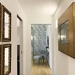 Lägenhet Arcasuite Tritone Luxury