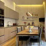 Arcasuite Tritone Luxury Διαμέρισμα
