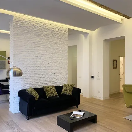 Lägenhet Arcasuite Tritone Luxury Rom