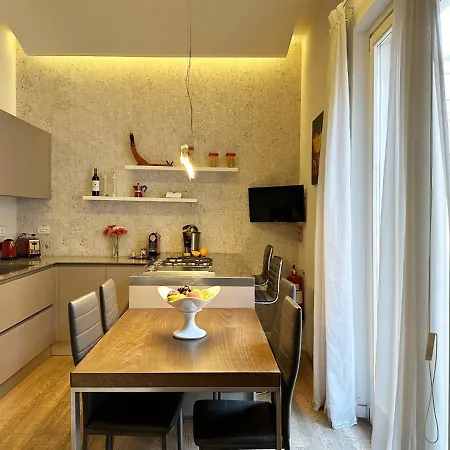 Arcasuite Tritone Luxury Appartement *